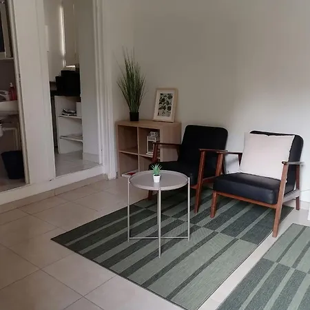 Tiers Lieu De L'ermitage Версаль