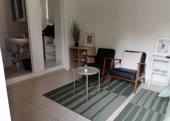 Tiers Lieu De L'ermitage ベルサイユ